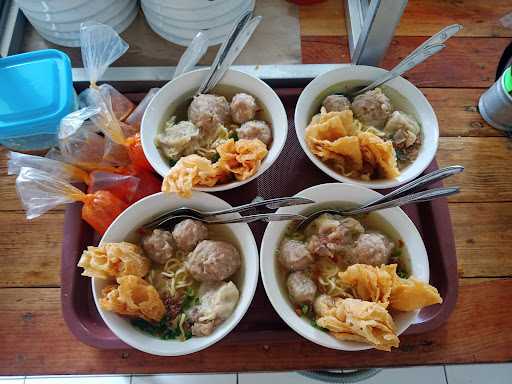 Sinyo Bakso & Mie Ayam 1