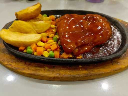 Waroeng Steak & Shake - Utan Kayu Raya Jakarta 2