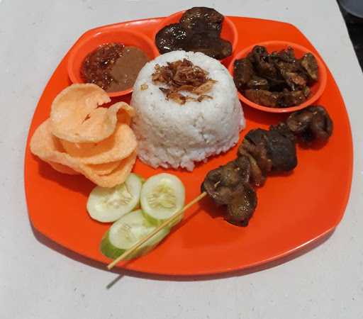 Warung Nasi Uduk Tiah 6