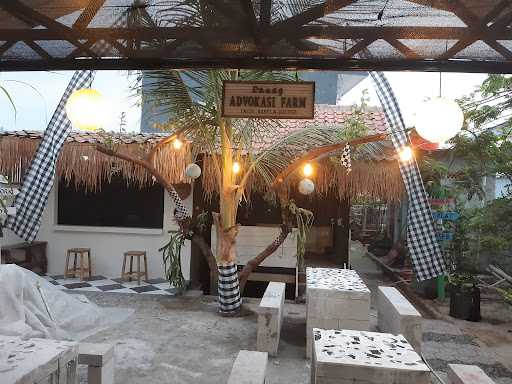 Saung Advokasi Farm 8