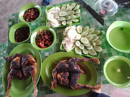 Saung Ikan Bakar Dijah Niaga Seafood 10