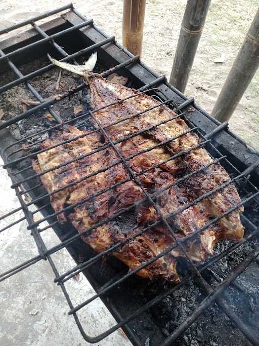 Saung Ikan Bakar Dijah Niaga Seafood 9