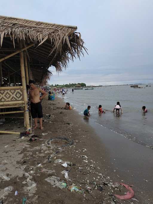 Saung Ikan Bakar Ibu Emung 10