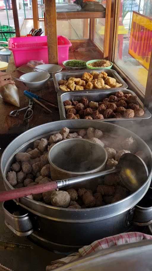 Bakso Stasiun 4