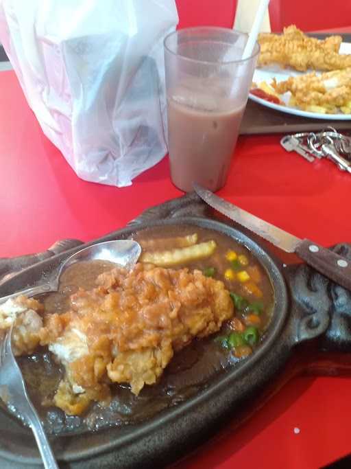 Rocket Chicken Probolinggo 3 10