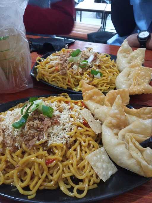 Mie Pang 1