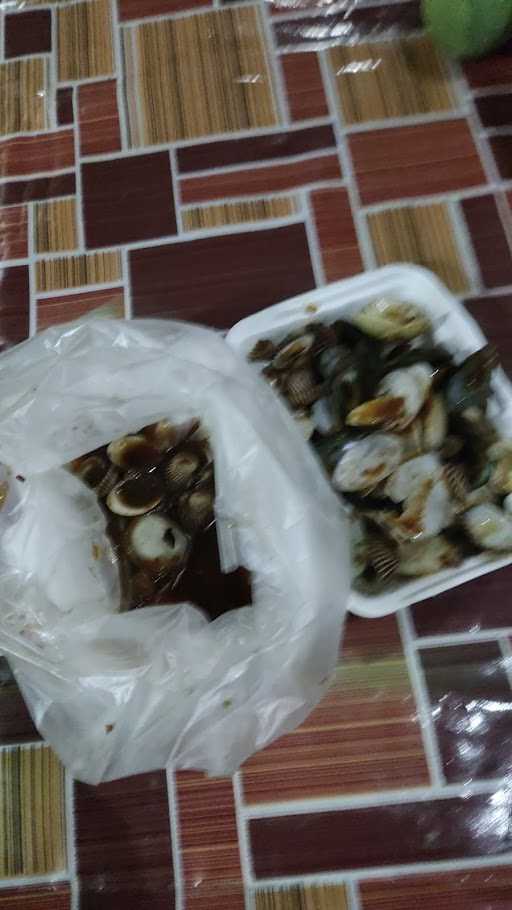 Nyerang Kerang Seafood 8