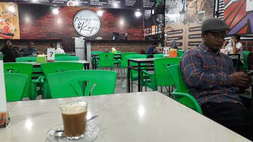 Komunal Coffee & Eatery 5