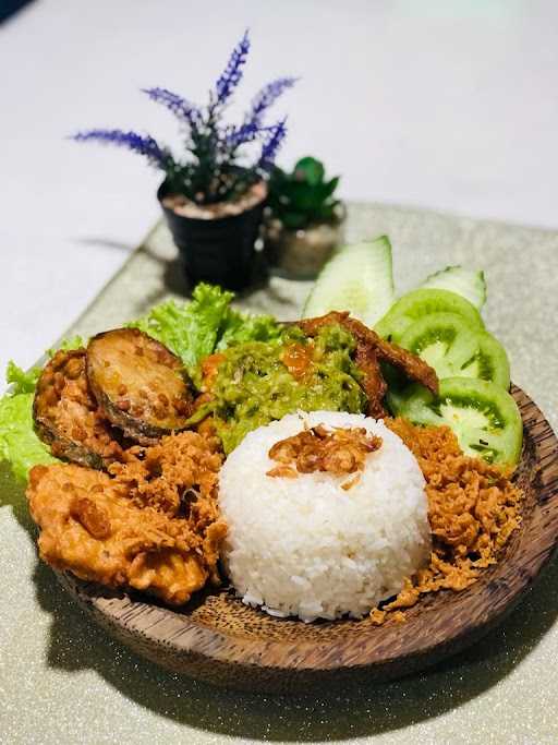 Ayam Penyet Majapahit 5