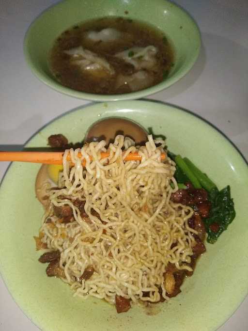 Mie Pangsit 777 9