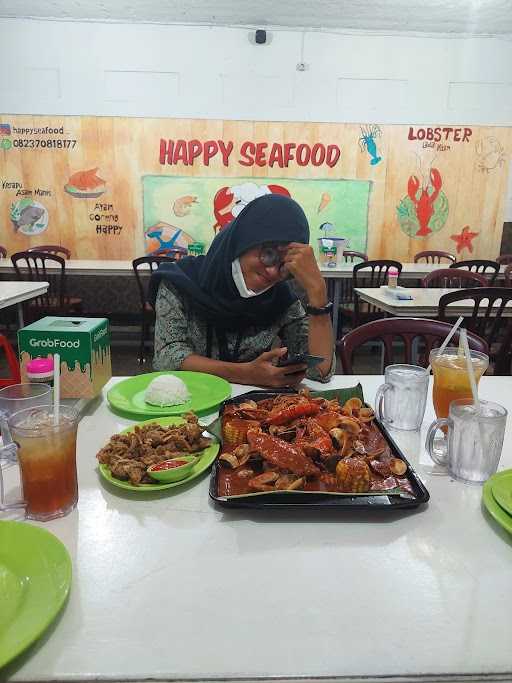 Happy Seafood Medan 7