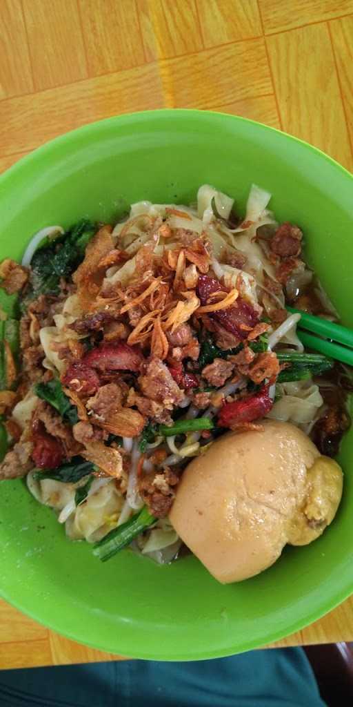 Mie Pangsit Amplas 4