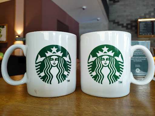 Starbucks - Adam Malik Medan 8