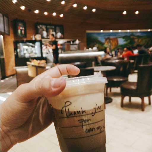 Starbucks Reserve - Deli Park Mall Medan 3