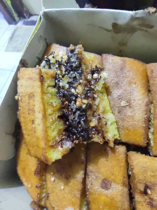 Martabak Bangka Sinar Bulan 10