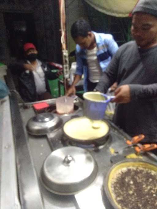 Martabak Bangka Sinar Bulan 9