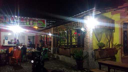 Warung Bambu Pak Iyek 5