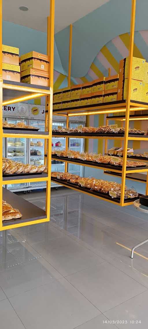 Jofie Bakery Marelan 9