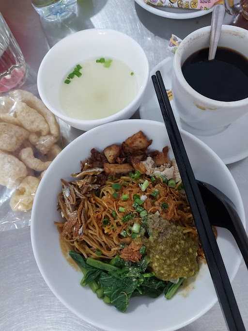 Mie Pangsit Meeko 7