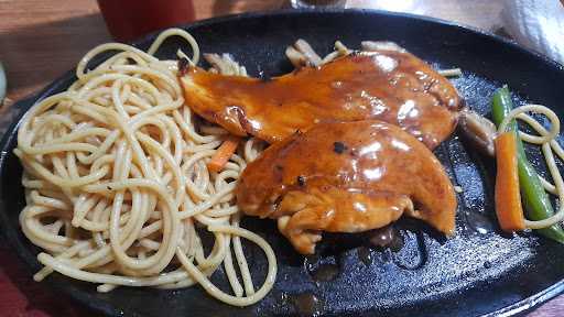 Dapoer Steak Layang Kangen 6