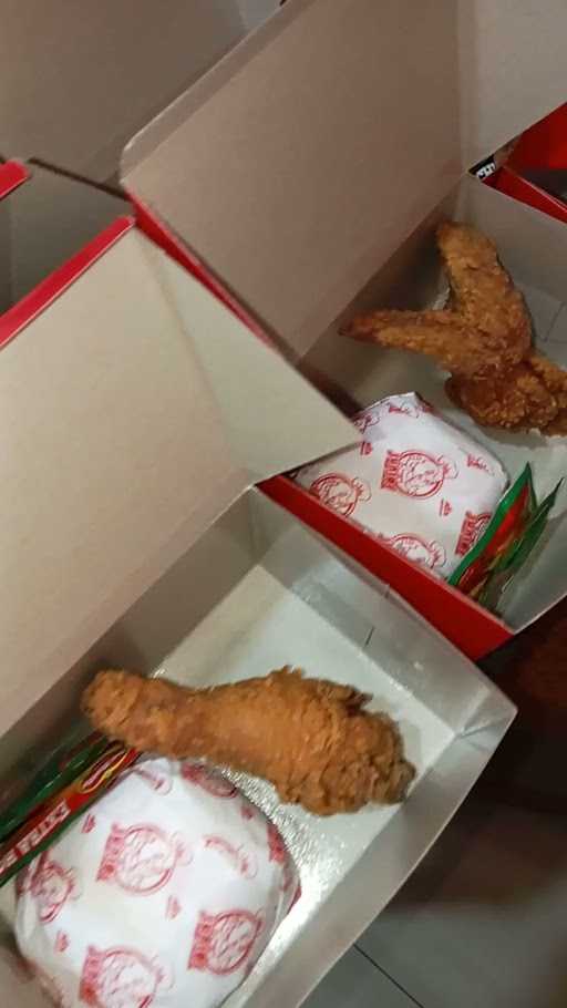 Junior Fried Chicken Sukaramai 1