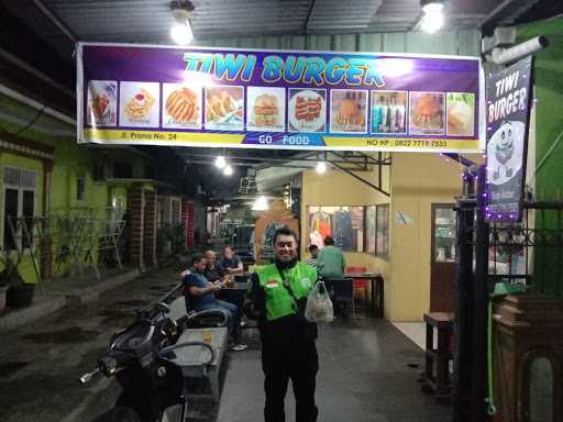 Tiwi Burger 10