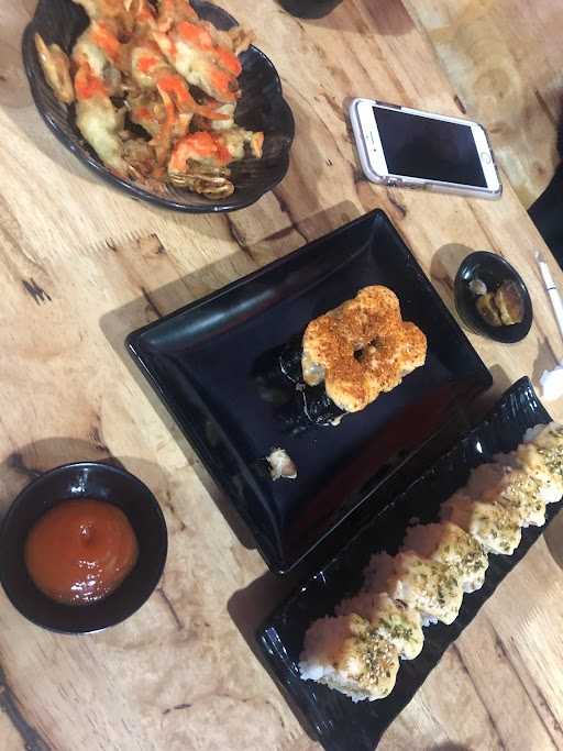 Sushi Me! Medan 6