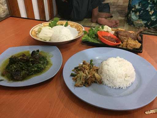 Ayam Penyet Jogja Malioboro 5