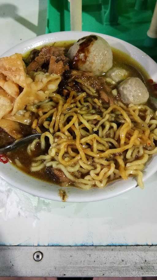 Metro Mie Ayam & Bakso 1