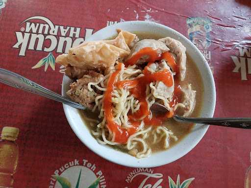 Metro Mie Ayam & Bakso 2