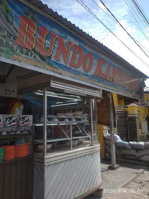 Rumah Makan Bundo Kanduang 1