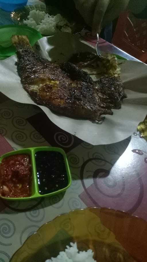 Ikan & Ayam Bakar Mas Leman 4