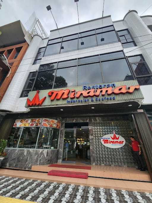 Miramar Restaurant, Medan 1