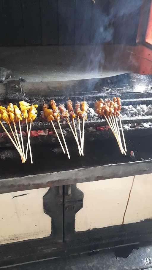 Sate Padang Afrizal Amir 5