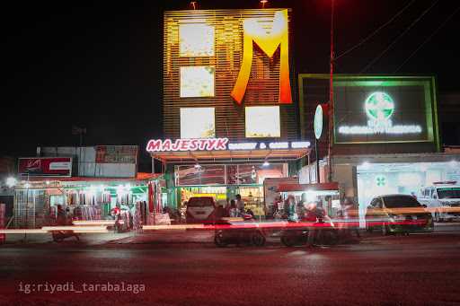 Majestyk Bakery & Cake Shop - Marelan Medan 8