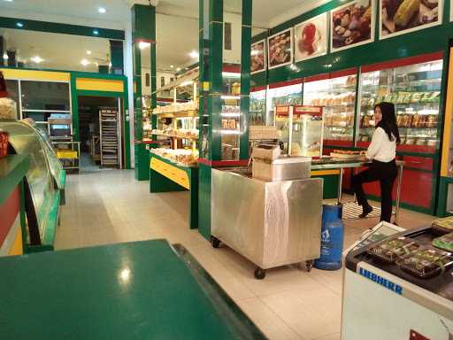 Majestyk Bakery & Cake Shop - Marelan Medan 6