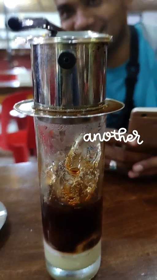 Pondok Jambe Resto & Coffee 5