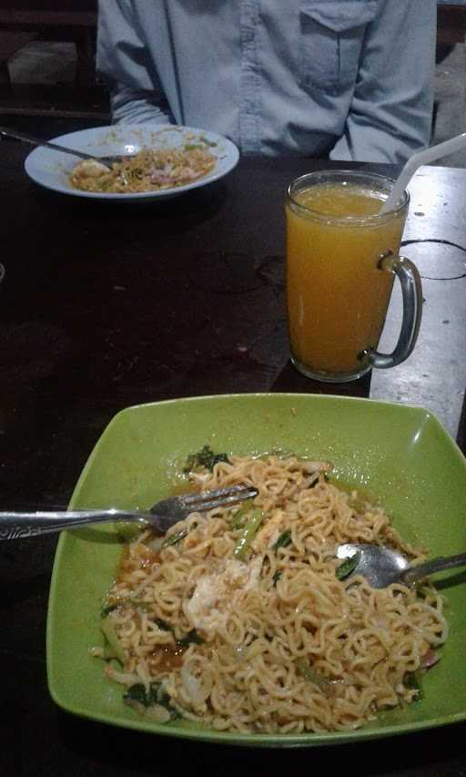 Mie Sop Kampung Kak Sumi 8