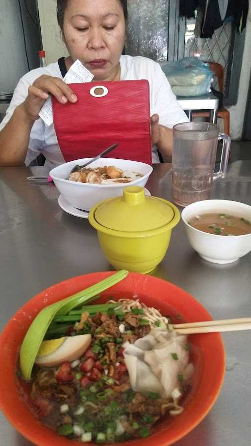 Mie Pangsit Siantar Ahui 4