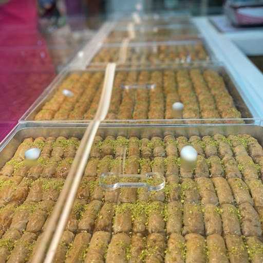 Halil Baklava Patisserie 4