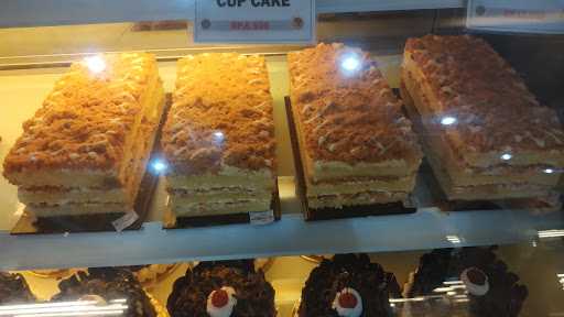 Mawar Bakery & Cake Shop 7