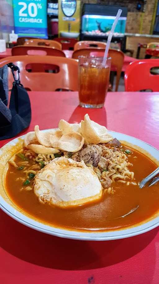 Warkop Mie Aceh Rizky Sekip 8