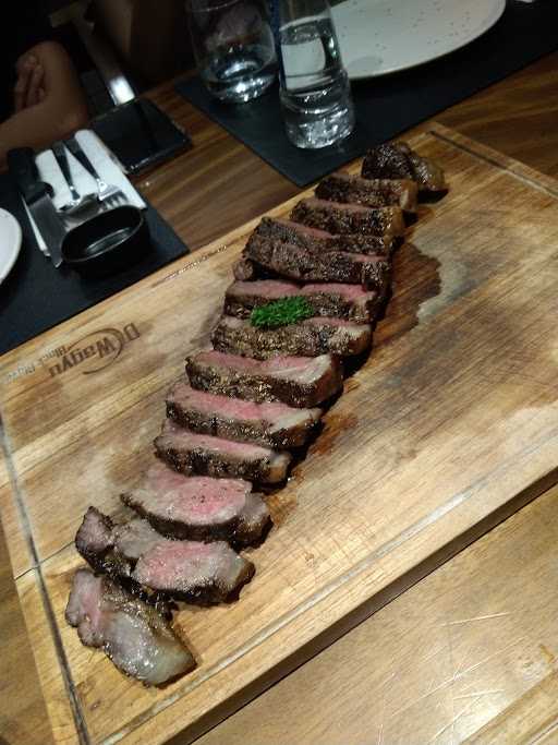 Dcwagyu (Dilmah Coffesso & Wagyu) 9