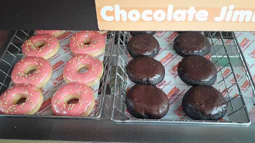 Dunkin' Donuts Gatot Subroto Medan 8