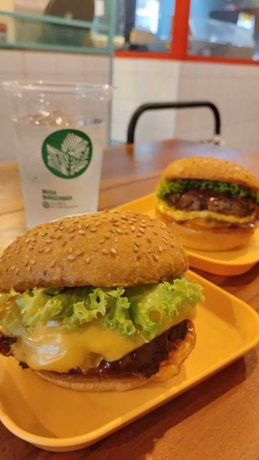 Muda Burgerbar Medan 1