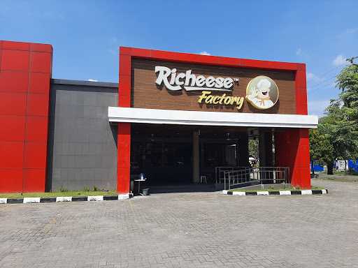 Richeese Factory 1