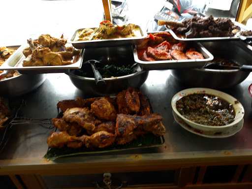 Rumah Makan Gadang Salero 6