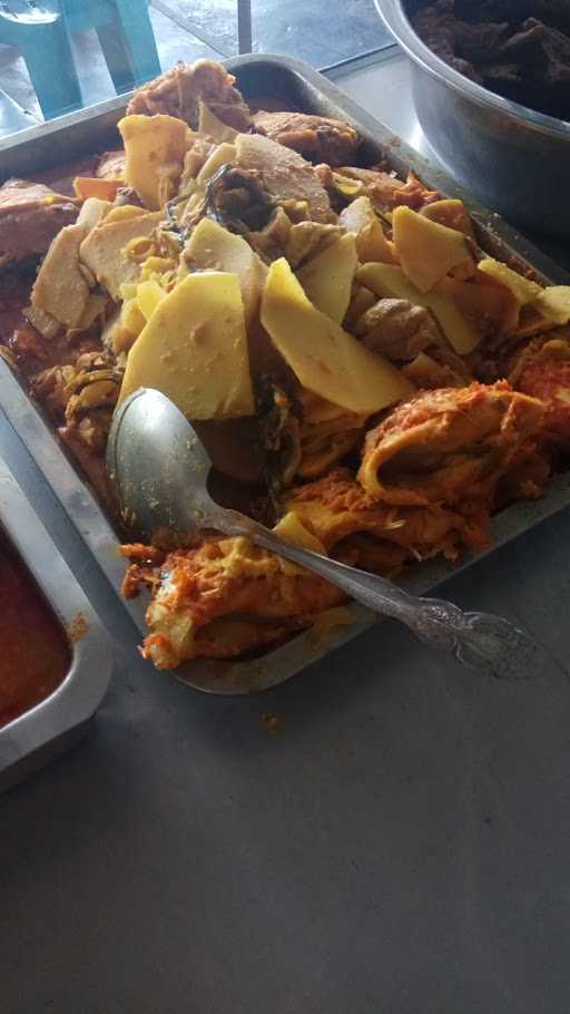 Rumah Makan Khas Batak Roma Hita 9