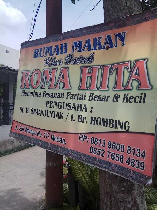 Rumah Makan Khas Batak Roma Hita 10