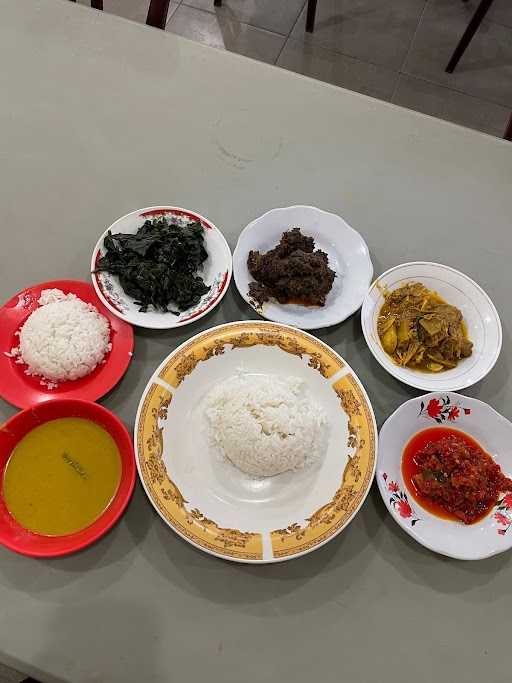 Rumah Makan Tisya 9